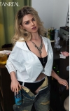 Nina, una chica con ganas de marcha • SiliconGirls