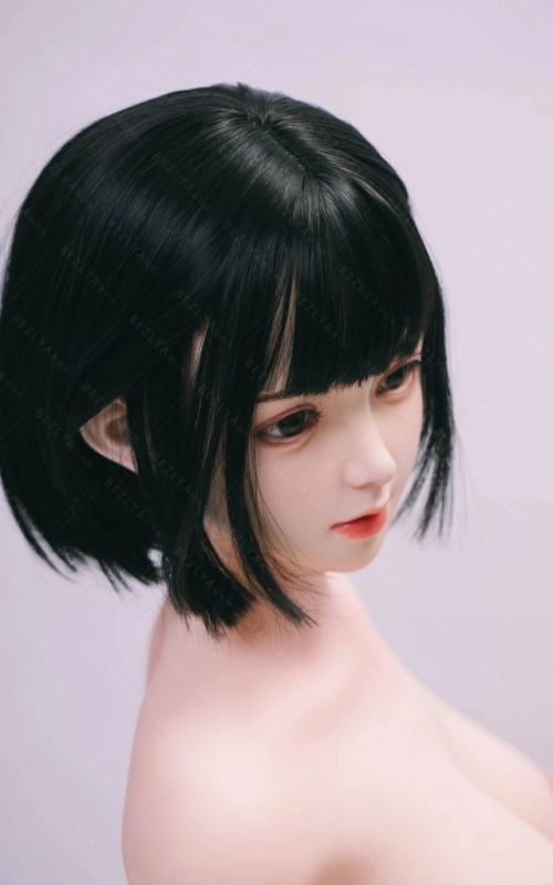 Convallaria, sua doce e meiga namorada • SiliconGirls