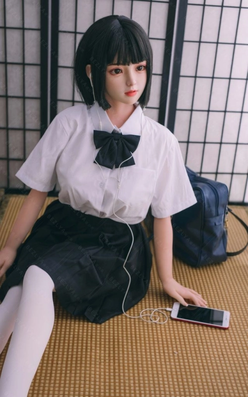 Convallaria, sua doce e meiga namorada • SiliconGirls