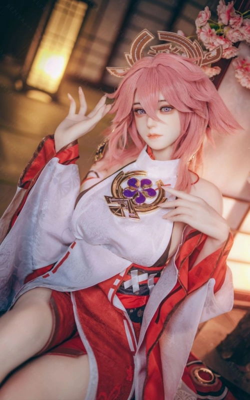 Yae Miko, directa al corazón • SiliconGirls