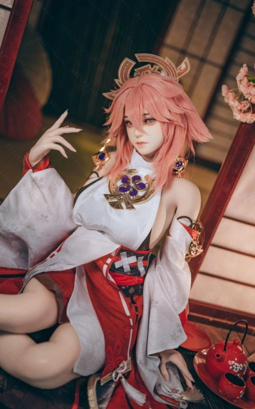 Yae Miko, directa al corazón • SiliconGirls