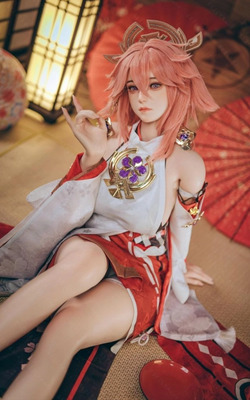 Yae Miko, directa al corazón • SiliconGirls