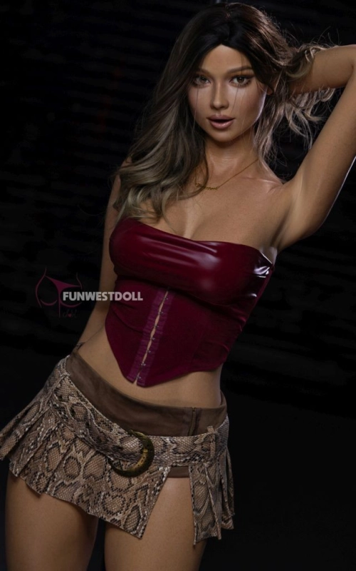 Jade, la diosa de la noche • SiliconGirls