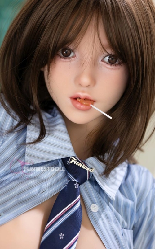 Nika, una estudiante muy aplicada • SiliconGirls