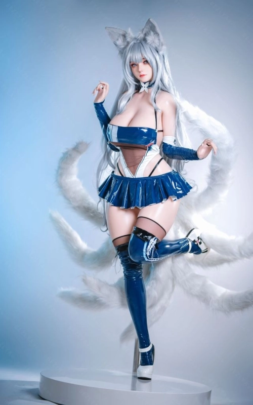 Shinano, a lua feita carne • SiliconGirls
