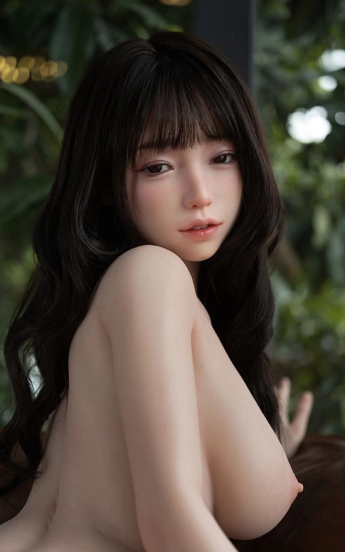Noa, una belleza clara y radiante • SiliconGirls