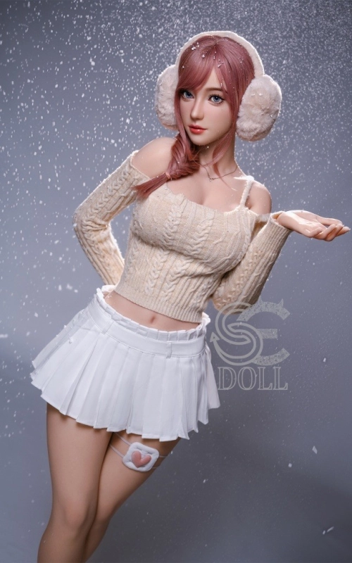 Charmie, tu fuego ante al frio • SiliconGirls