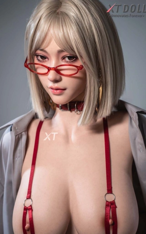 Luna Aihara, tu dulce exhibicioncita • SiliconGirls