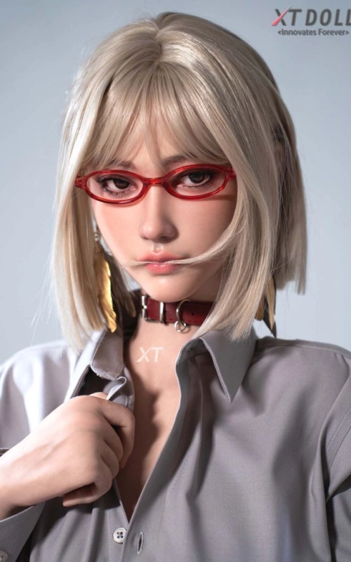 Luna Aihara, tu dulce exhibicioncita • SiliconGirls