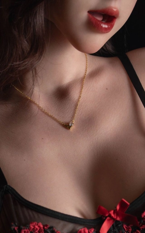 Chika, dulzura y sensualidad • SiliconGirls
