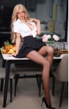 Julia, sua amante doce e leal • SiliconGirls