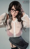 Lucy, sua namorada exuberante e leal • SiliconGirls