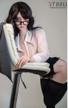 Lucy, sua namorada exuberante e leal • SiliconGirls