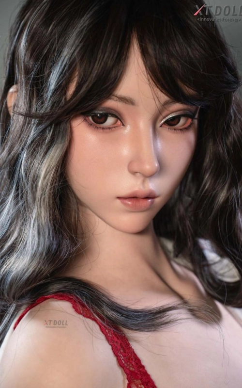 Lucy, sua namorada exuberante e leal • SiliconGirls