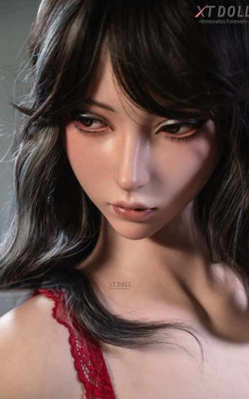 Lucy, sua namorada exuberante e leal • SiliconGirls