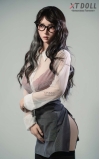Lucy, sua namorada exuberante e leal • SiliconGirls