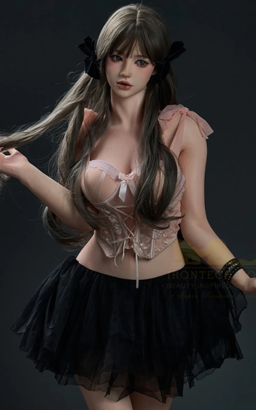 Evie, apaixonada e inteligente • SiliconGirls