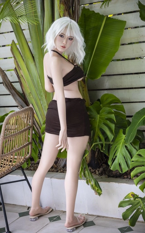 Mio, tu chica de grandes pechos • SiliconGirls