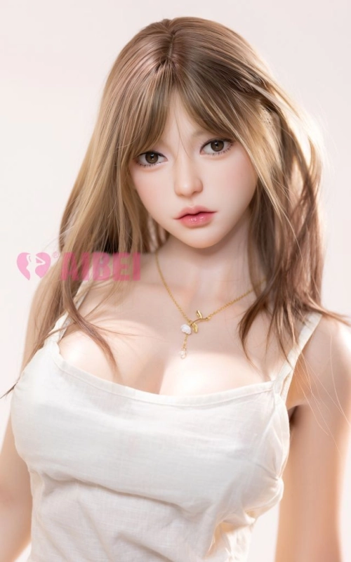 Lilian, tu novia dulce y complaciente • SiliconGirls