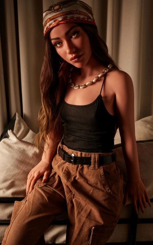 Tori, tu novia joven y siempre perfecta • SiliconGirls