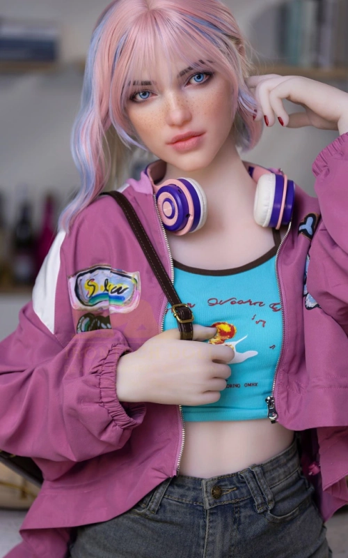 Cloe, ansiosa por se conhecerem intimamente • SiliconGirls