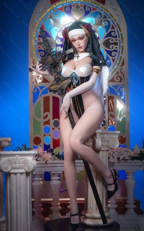 Lleva a casa la divinidad sensual de Nymphaea • SiliconGirls