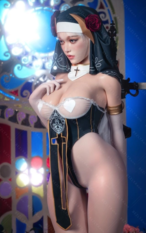 Lleva a casa la divinidad sensual de Nymphaea • SiliconGirls