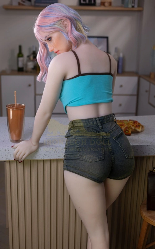 Cloe, ansiosa por se conhecerem intimamente • SiliconGirls