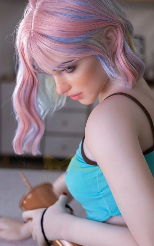 Cloe, ansiosa por se conhecerem intimamente • SiliconGirls