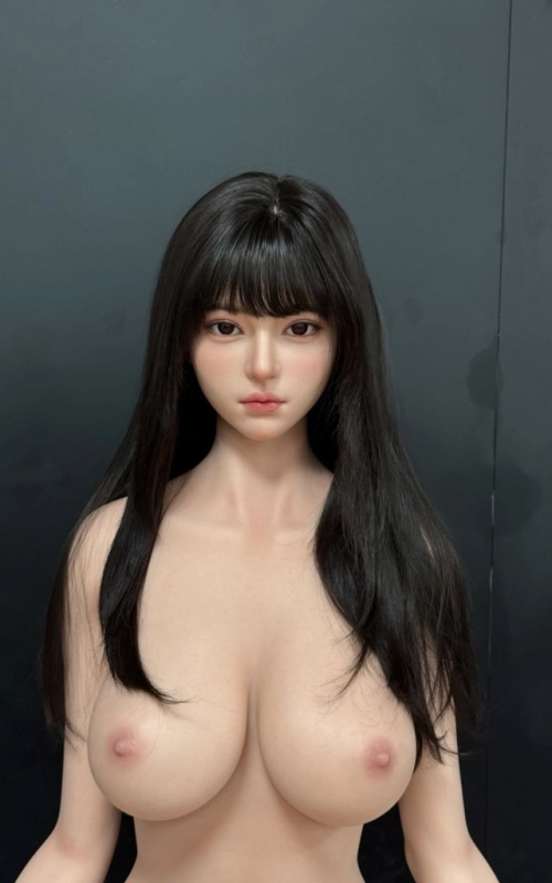 Himari, um olhar que desperta paixões • SiliconGirls