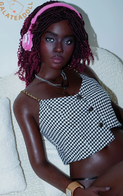 Almara, sensualmente dulce • SiliconGirls