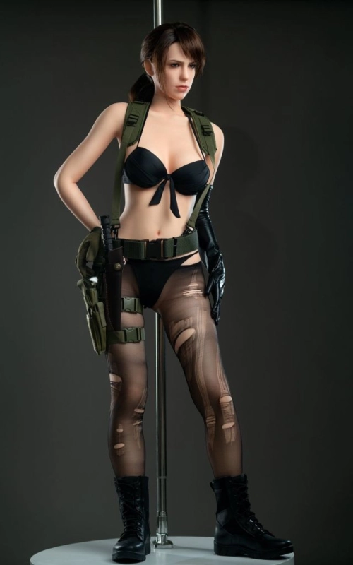 Quiet, la mujer más seductora de metal gear • SiliconGirls