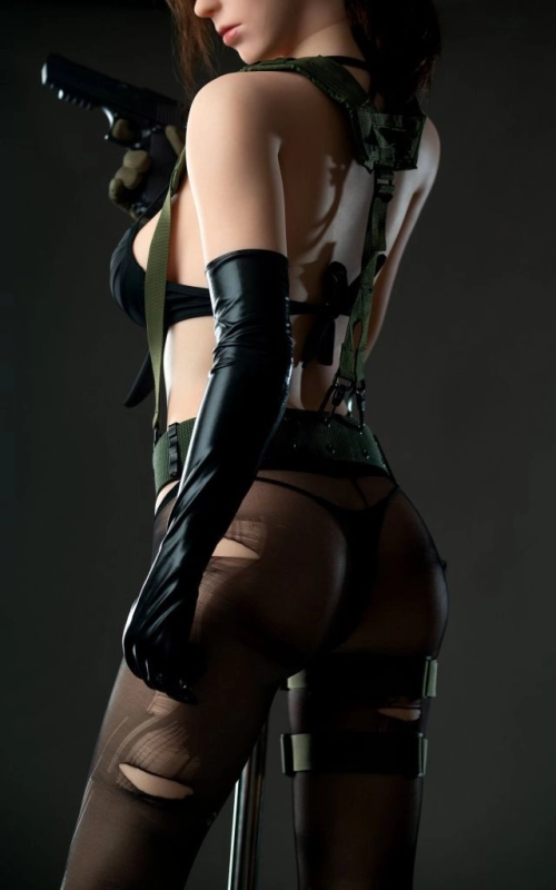 Quiet, la mujer más seductora de metal gear • SiliconGirls
