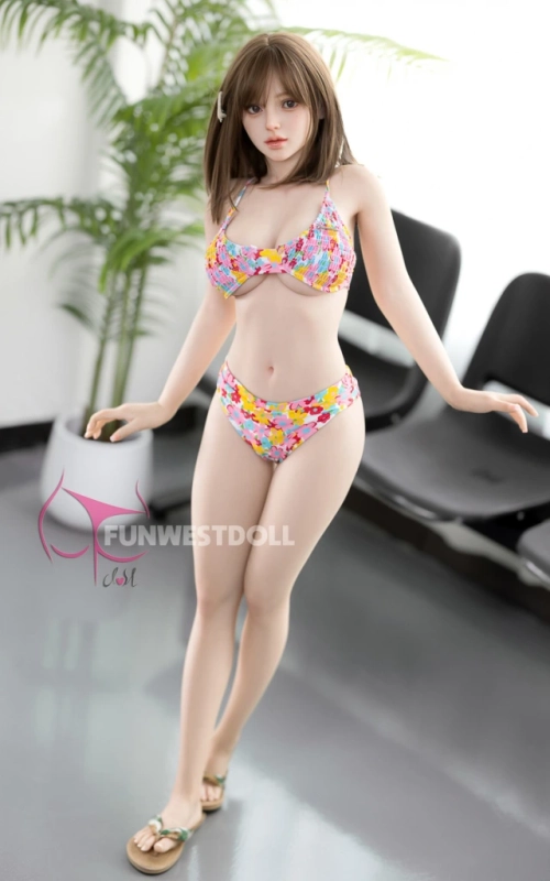 Lilu, tu compañera de piso • SiliconGirls
