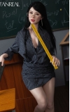 Kimmy, uma irresistível professora oriental • SiliconGirls
