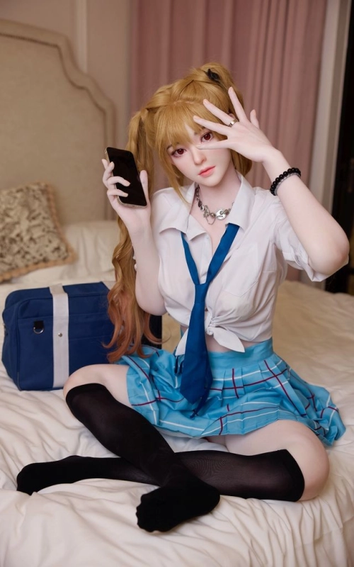 Asuka, a tua doce e intensa tsundere • SiliconGirls