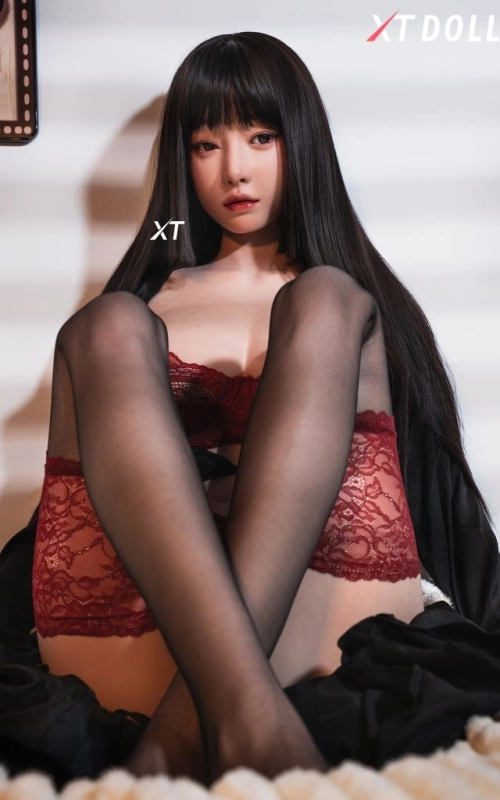 Naoko, tu chica alegre y desinhibida • SiliconGirls