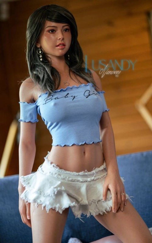 Hitomi, tu novia asiática servicial • SiliconGirls