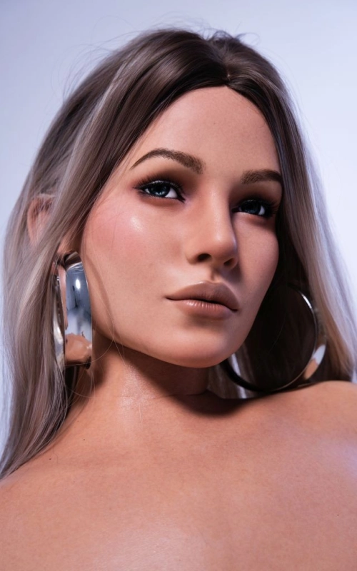 Alessia, a tua namorada glamorosa • SiliconGirls