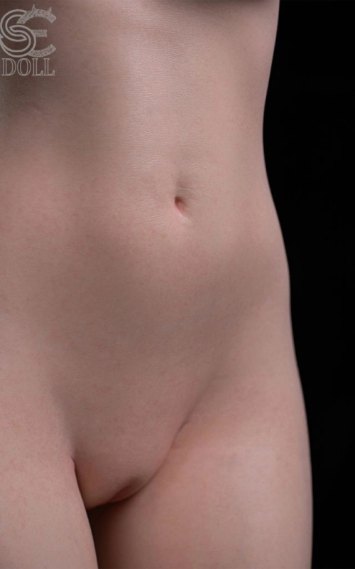 Isla, uma loira muito sensual e prestável • SiliconGirls