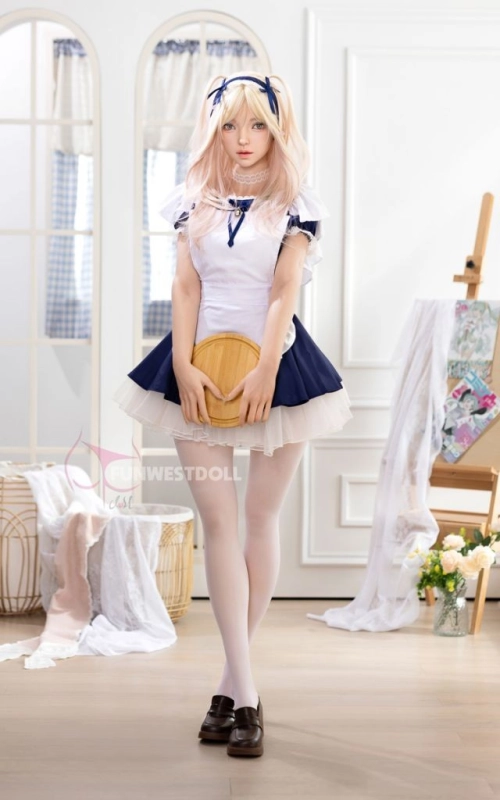 Giselle, tu doncella servicial • SiliconGirls