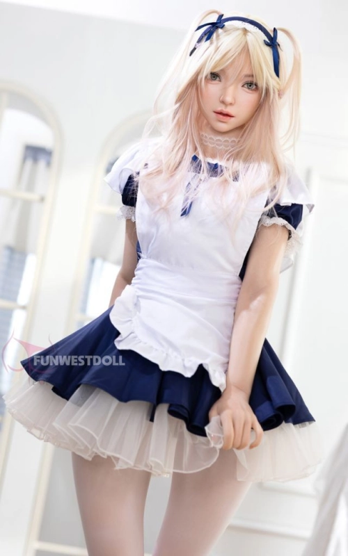 Giselle, tu doncella servicial • SiliconGirls