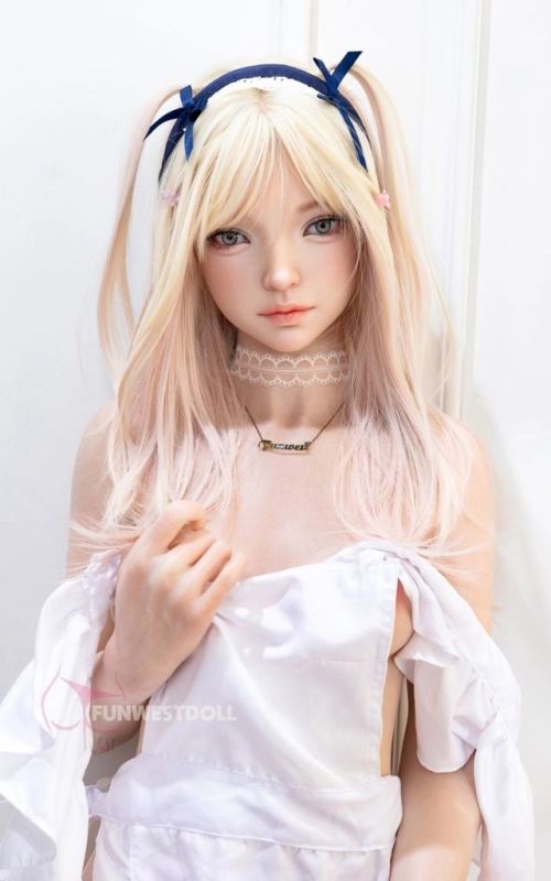Giselle, tu doncella servicial • SiliconGirls