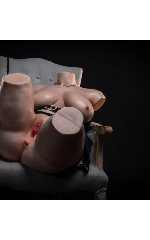 Torso Mega Olivia de LoveNestle • SiliconGirls