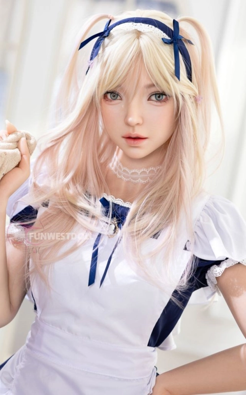 Giselle, tu doncella servicial • SiliconGirls