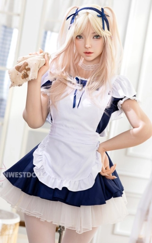 Giselle, tu doncella servicial • SiliconGirls