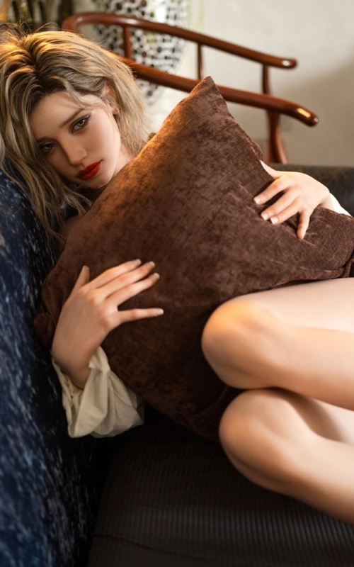 Sofiya, uma beleza de olhar melancólico • SiliconGirls