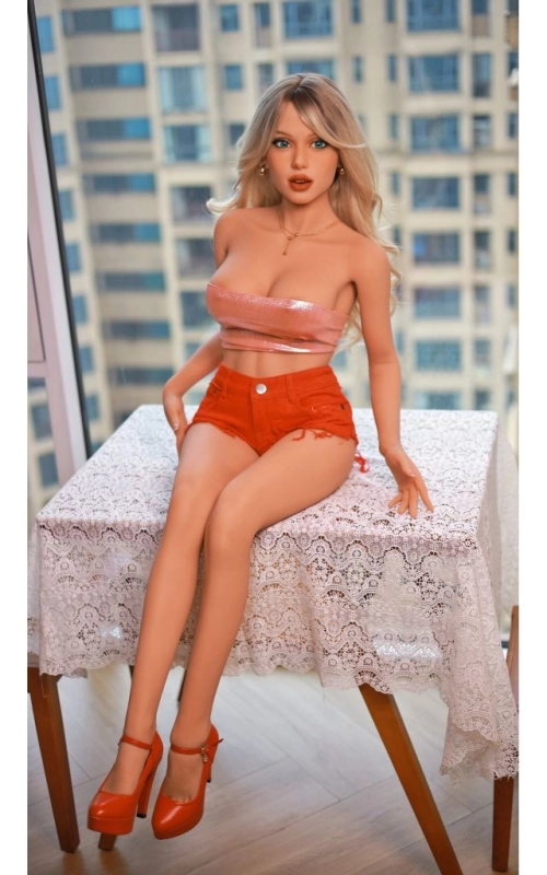 Ylia, a tua musa do amor • SiliconGirls