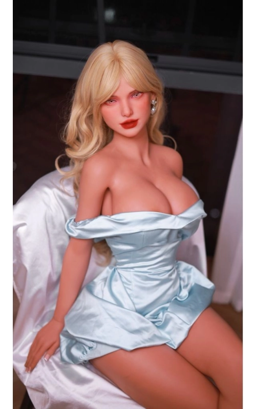 Vixen, a modelo de alta-costura • SiliconGirls