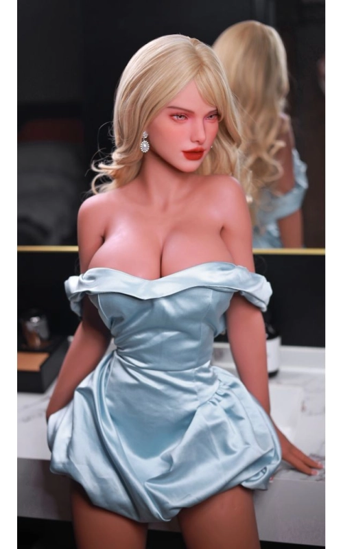 Vixen, a modelo de alta-costura • SiliconGirls